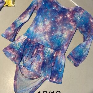 Bums and roses twirl